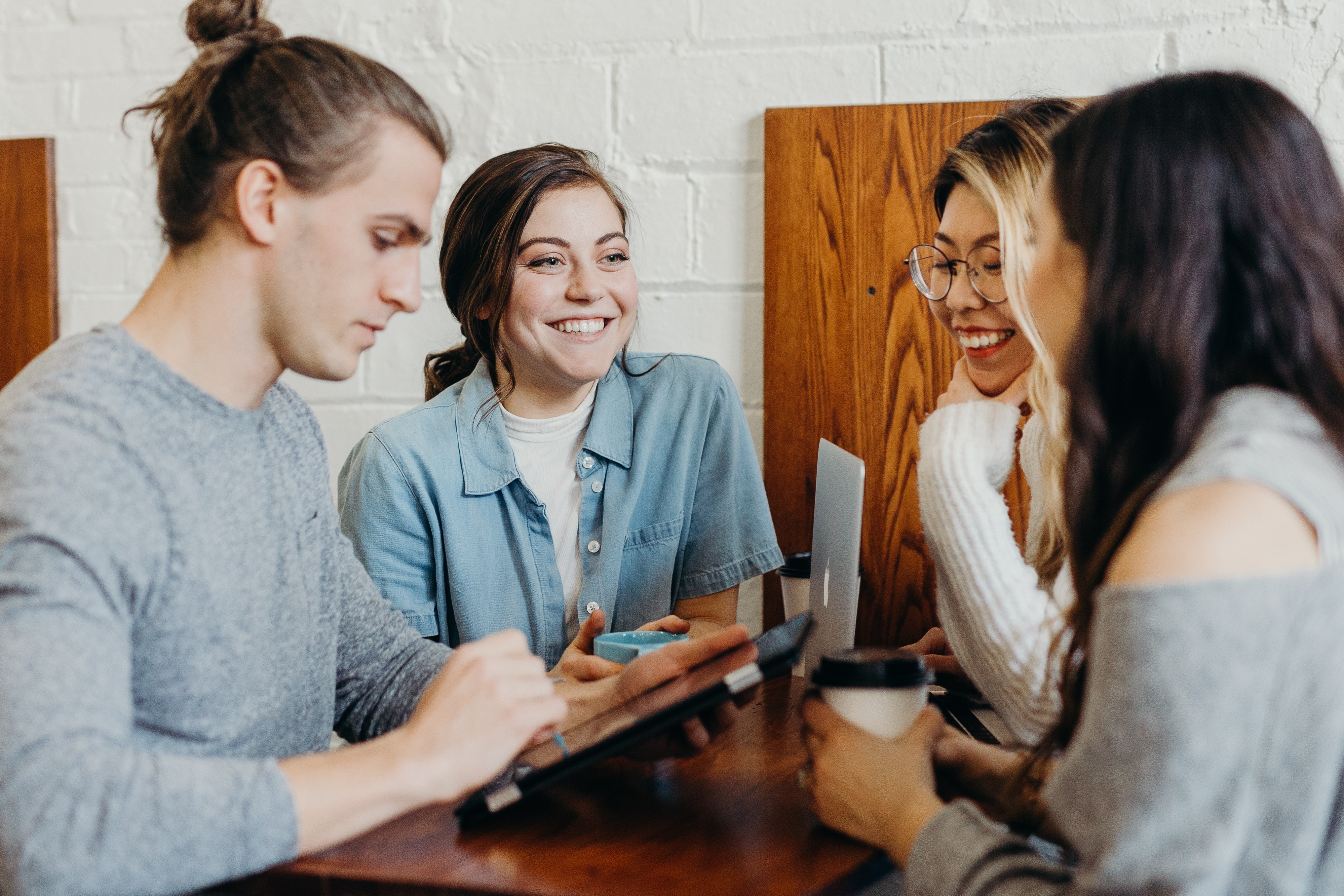 Collaboration women network